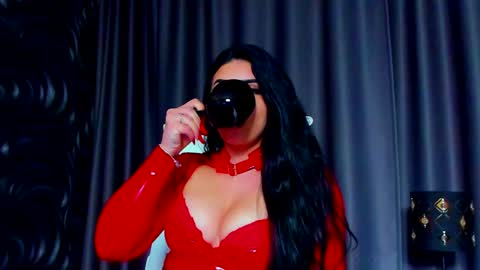 Snapshot of devashaqueen chatting on 12.28.24 Devasha online show from 12.28.24