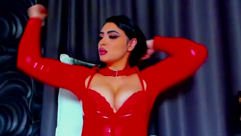 Snapshot of devashaqueen chatting on 01.10.25 Devasha online show from 01.10.25