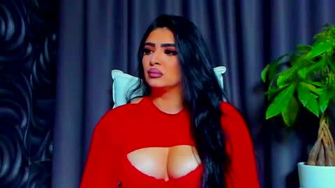 Snapshot of devashaqueen chatting on 01.24.25 Devasha online show from 01.24.25