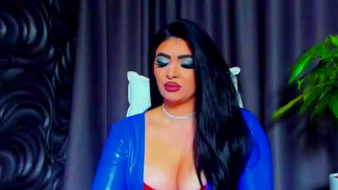 Snapshot of devashaqueen chatting on 01.27.25 Devasha online show from 01.27.25