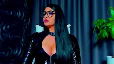 Snapshot of devashaqueen chatting on 02.07.25 Devasha online show from 02.07.25