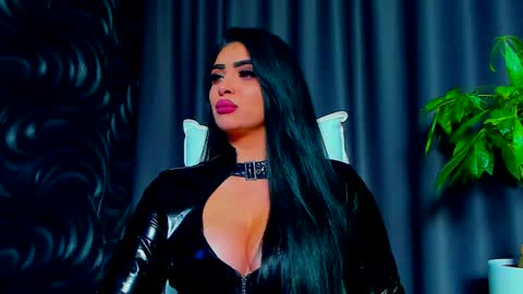 Snapshot of devashaqueen chatting on 02.08.25 Devasha online show from 02.08.25