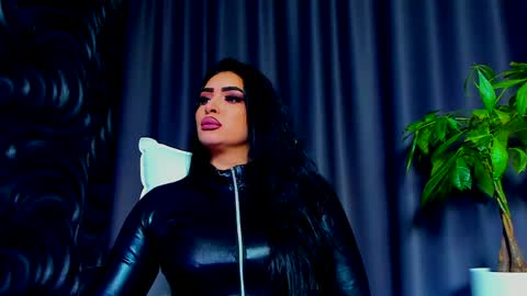 Snapshot of devashaqueen chatting on 02.08.25 Devasha online show from 02.08.25