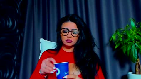 Snapshot of devashaqueen chatting on 02.24.25 Devasha online show from 02.24.25