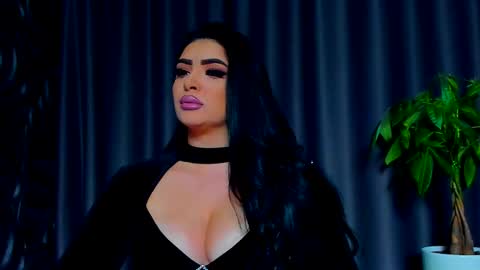 Snapshot of devashaqueen chatting on 03.10.25 Devasha online show from 03.10.25