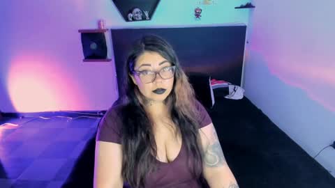 Snapshot of devilfox29 chatting on 01.09.25  L I NA  online show from 01.09.25