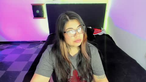 Snapshot of devilfox29 chatting on 01.12.25  L I NA  online show from 01.12.25