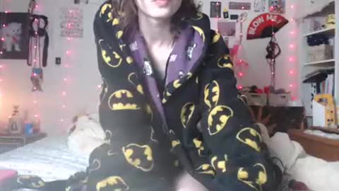 Snapshot of devilg1rl chatting on 01.27.25 poutyangel online show from 01.27.25