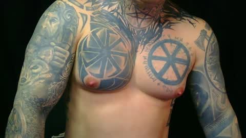 Snapshot of devilwithtats chatting on 04.11.26 Lucian online show from 04.11.26