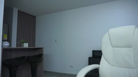 Devin Hunter online show from 12.02.24