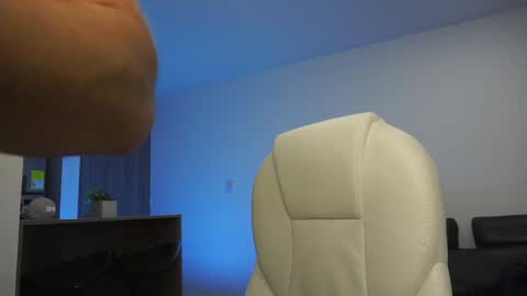 Devin Hunter online show from 12.06.24