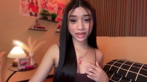 Devine Greyson online show from 10.29.25