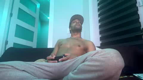 devinljclark online show from 11.11.25