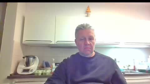 Snapshot of devon_nite chatting on 02.12.25 Devon online show from 02.12.25