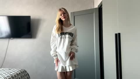 dewdropdoll online show from 04.24.26