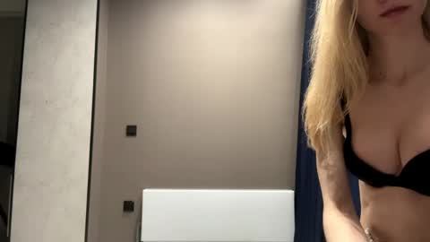 dewdropdoll online show from 04.25.26