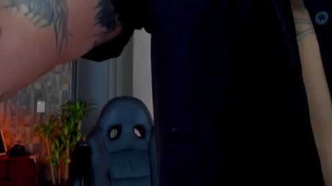 JULIAN online show from 11.30.25