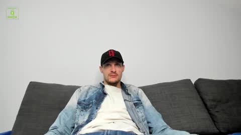 Snapshot of deymond_russo chatting on 02.22.26 deymond_russo online show from 02.22.26