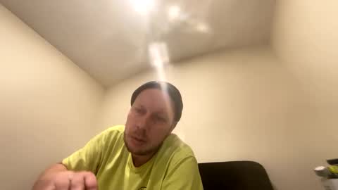 Snapshot of deznuts130 chatting on 02.16.25 deznuts130 online show from 02.16.25