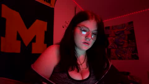 dezzydez354 online show from 02.18.26