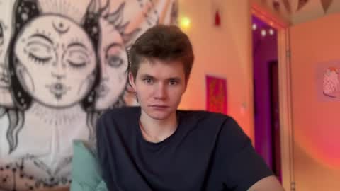 Snapshot of di_n_alex chatting on 12.28.24 Di Alex online show from 12.28.24