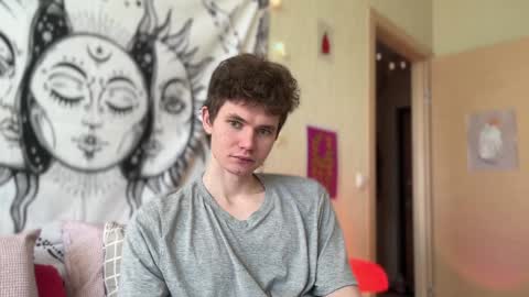 Snapshot of di_n_alex chatting on 01.18.25 Di Alex online show from 01.18.25