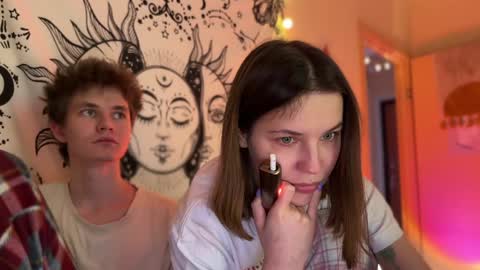 Snapshot of di_n_alex chatting on 01.26.25 Di Alex online show from 01.26.25