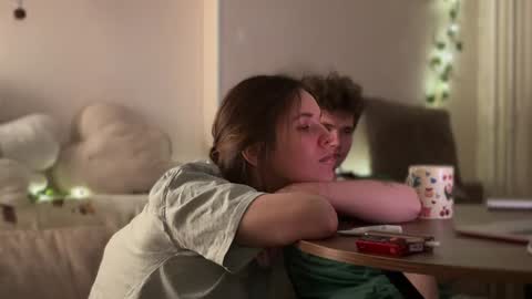 Snapshot of di_n_alex chatting on 01.30.25 Di Alex online show from 01.30.25