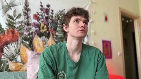 Snapshot of di_n_alex chatting on 02.21.25 Di Alex online show from 02.21.25