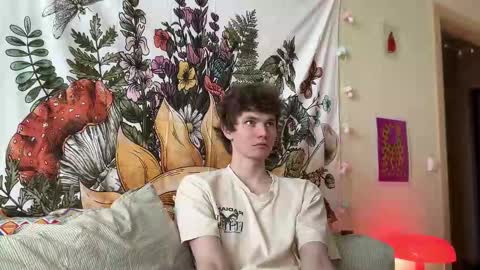 Snapshot of di_n_alex chatting on 02.23.25 Di Alex online show from 02.23.25