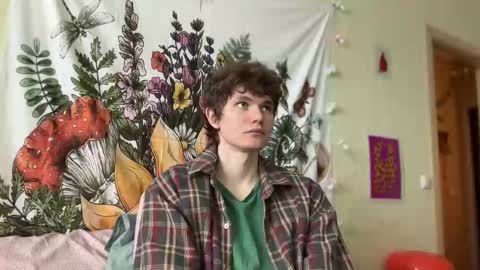 Snapshot of di_n_alex chatting on 03.06.25 Di Alex online show from 03.06.25