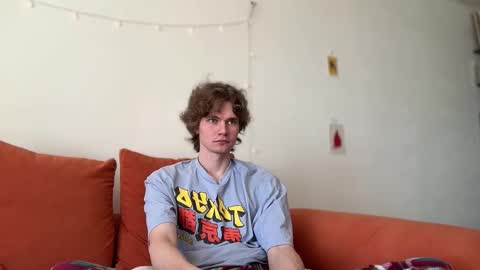 Snapshot of di_n_alex chatting on 09.13.25 Di Alex online show from 09.13.25