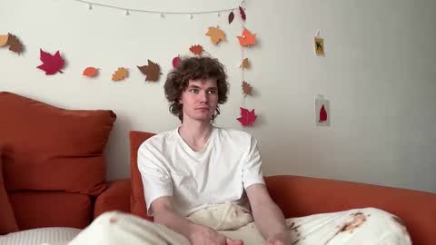 Snapshot of di_n_alex chatting on 10.23.25 Di Alex online show from 10.23.25