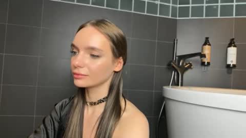 Snapshot of dialinkaaaa chatting on 03.25.26 dialinkaaaa online show from 03.25.26