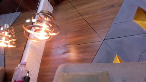 Camila and Megan online show from 01.04.25