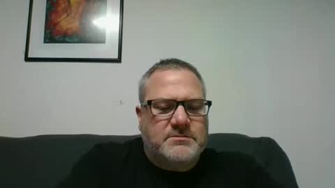 Snapshot of diamond_couple_82 chatting on 12.27.24 diamond_couple_82 online show from 12.27.24