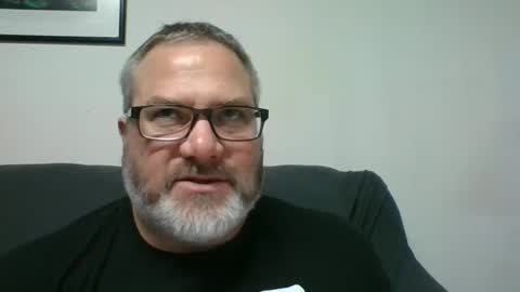 Snapshot of diamond_couple_82 chatting on 01.18.25 diamond_couple_82 online show from 01.18.25