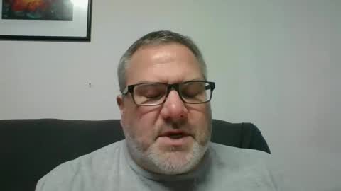 Snapshot of diamond_couple_82 chatting on 01.22.25 diamond_couple_82 online show from 01.22.25