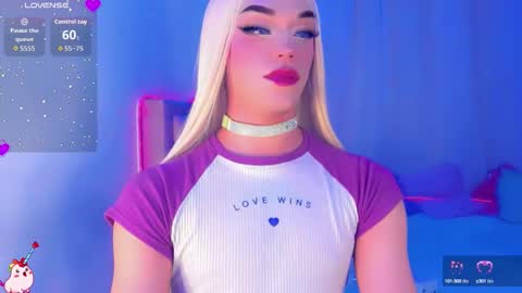 Snapshot of diamond_hott1 chatting on 09.30.25 AmayaGirl online show from 09.30.25