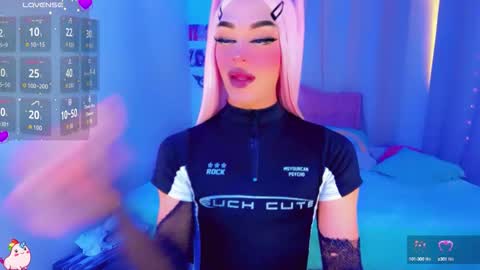 Snapshot of diamond_hott1 chatting on 10.15.25 AmayaGirl online show from 10.15.25