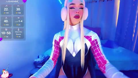 Snapshot of diamond_hott1 chatting on 10.18.25 AmayaGirl online show from 10.18.25