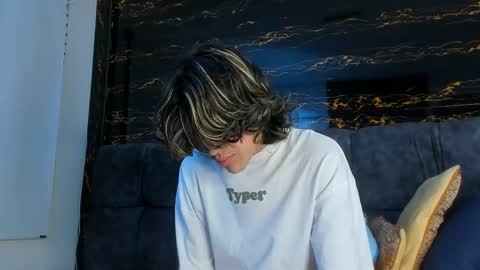 Snapshot of diamond_twink chatting on 10.09.25 diamond_twink online show from 10.09.25