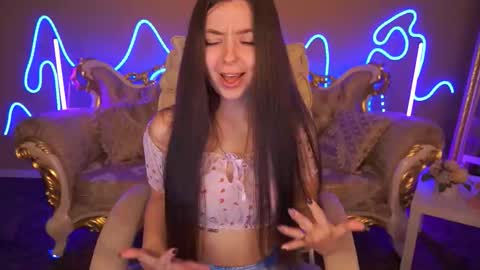 Sasha online show from 10.20.25