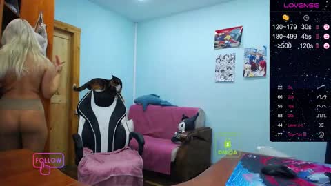 Snapshot of diamondjune chatting on 10.21.25 June3 online show from 10.21.25