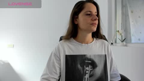 Snapshot of diamondkay_ chatting on 09.19.25 diamondkay_ online show from 09.19.25