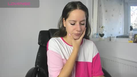 Snapshot of diamondkay_ chatting on 10.29.25 diamondkay_ online show from 10.29.25