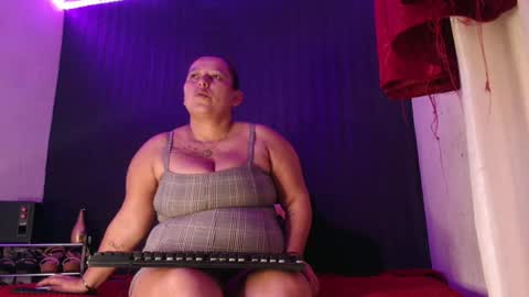 Snapshot of diana_lozano chatting on 02.01.25 Diana Lozano online show from 02.01.25