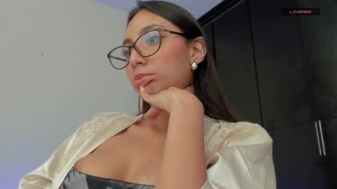 dianadirty1 online show from 11.06.25