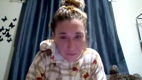 Snapshot of dianarussell864 chatting on 10.24.25 dianarussell864 online show from 10.24.25