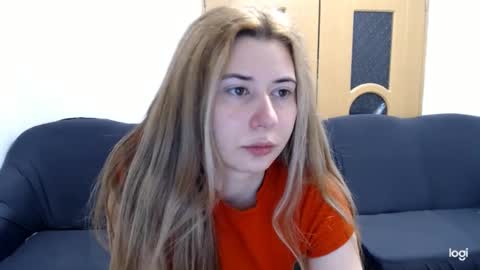 Snapshot of dianasmiey7 chatting on 01.10.25 dianasmiey7 online show from 01.10.25